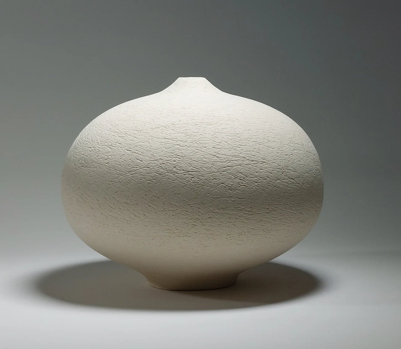 Small Sculptural Ceramic Vessel – Contemporary White Form